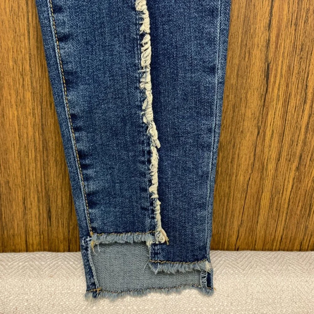 NEW Zara Frayed Center Seams Skinny Jeans - Picture 4 of 6